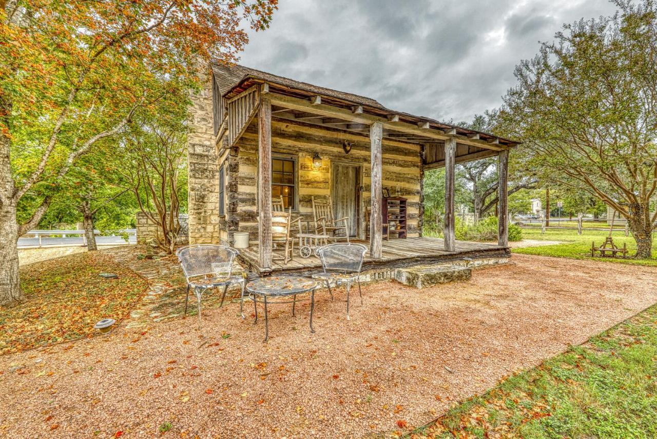Вілла Town Creek Log Cabin Фредеріксбург Екстер'єр фото