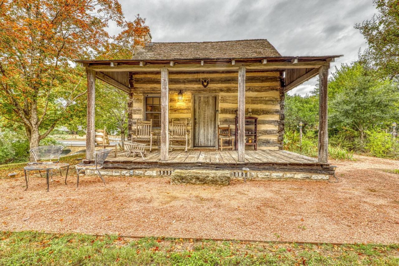 Вілла Town Creek Log Cabin Фредеріксбург Екстер'єр фото