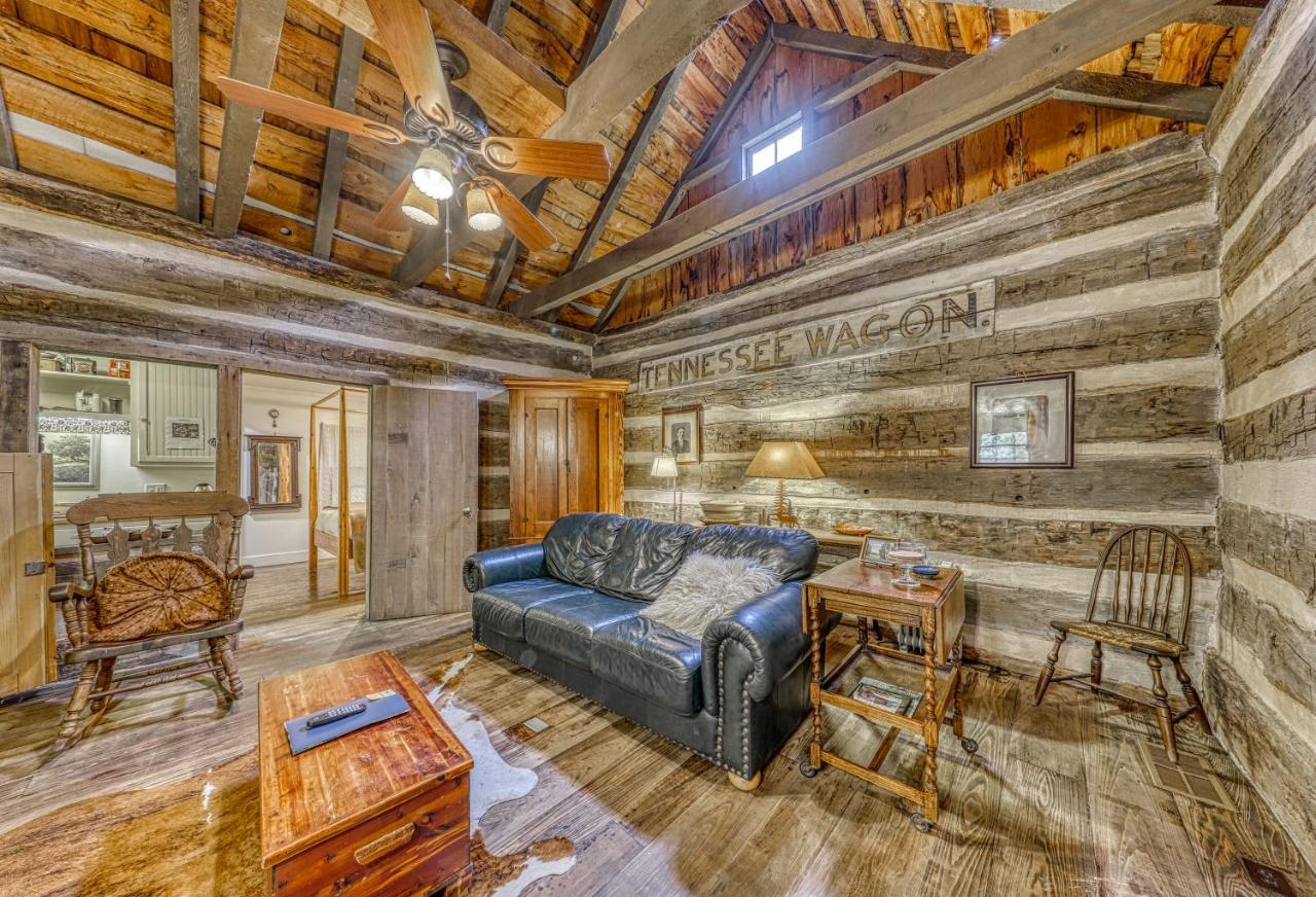 Вілла Town Creek Log Cabin Фредеріксбург Екстер'єр фото