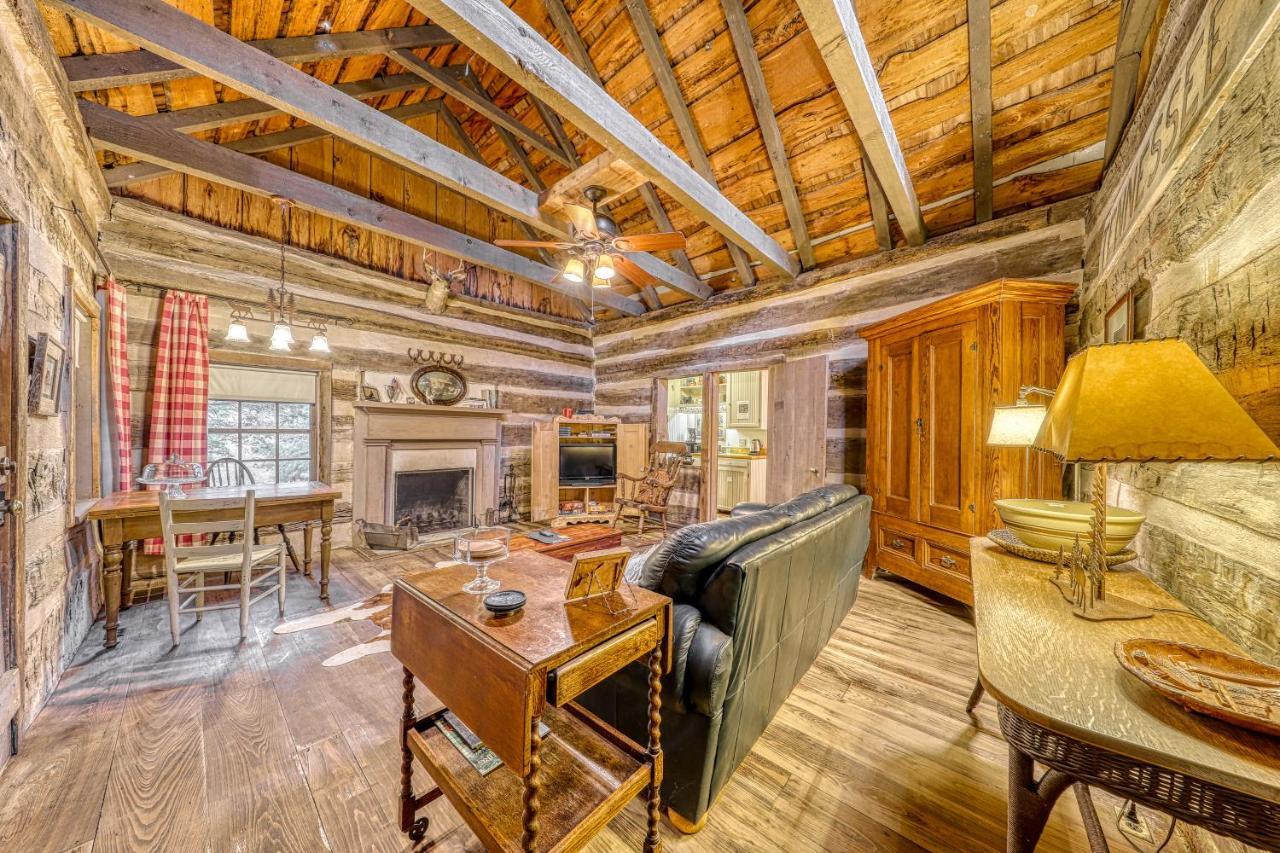 Вілла Town Creek Log Cabin Фредеріксбург Екстер'єр фото