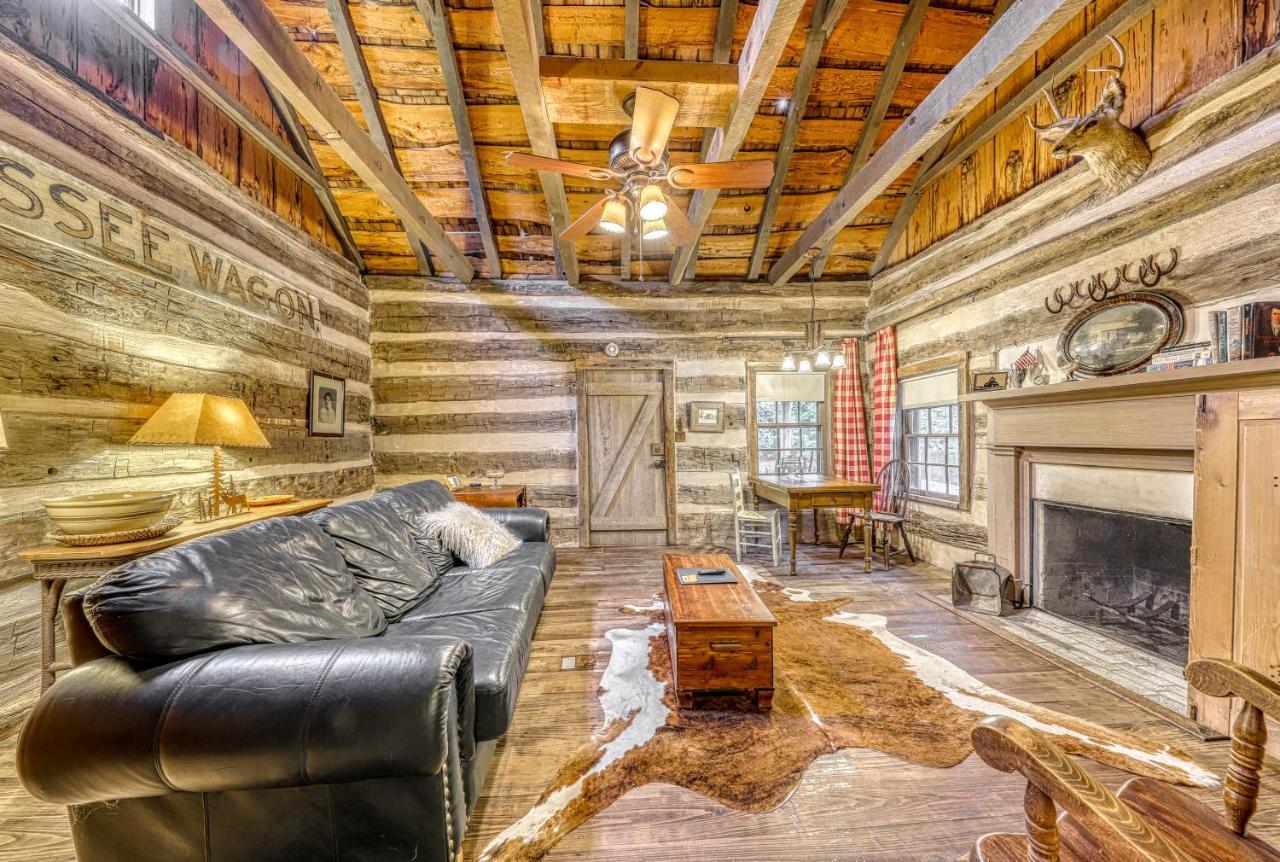 Вілла Town Creek Log Cabin Фредеріксбург Екстер'єр фото